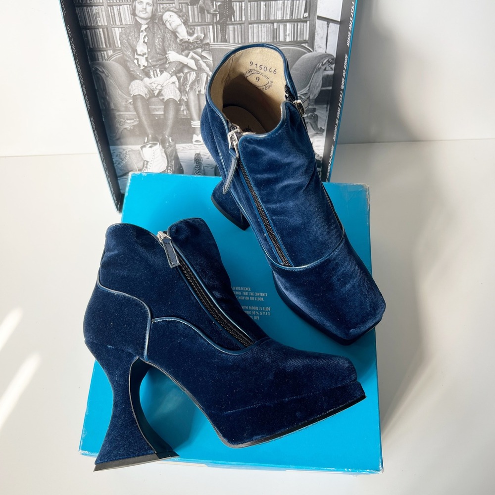 John Fluevog Ramona Munster Boots Size 9 Navy Blue Velvet Platform Flared Heel